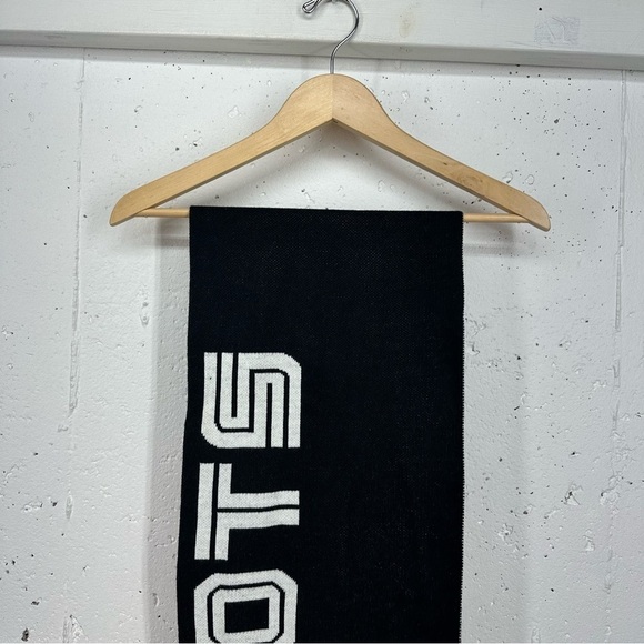 ROOTS Canada 1973 Black Blue Red White Scarf 11 x 67” - Picture 6 of 11